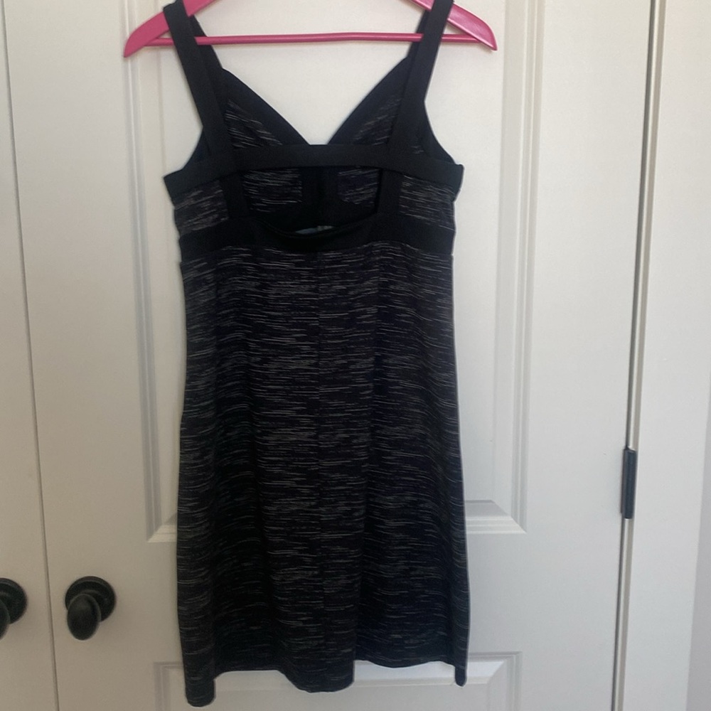 Balance Collection Dress‎ - Picture 4 of 7